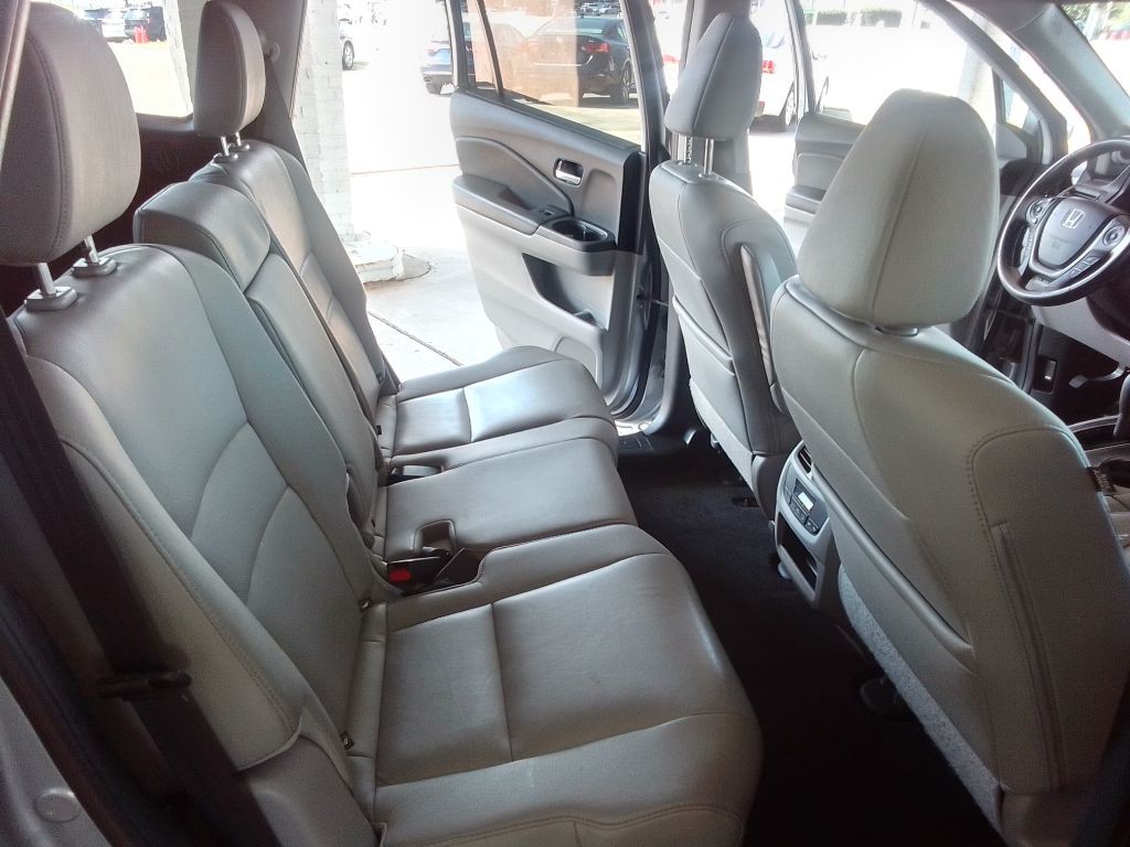 2016 Honda Pilot Image 19