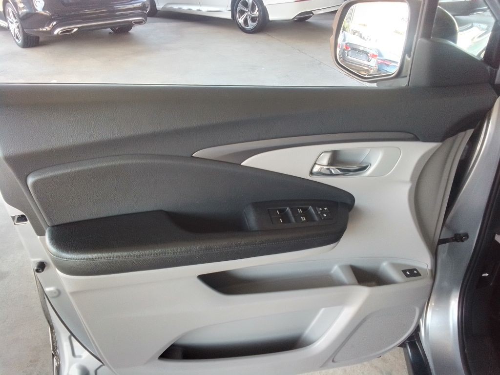 2016 Honda Pilot Image 23