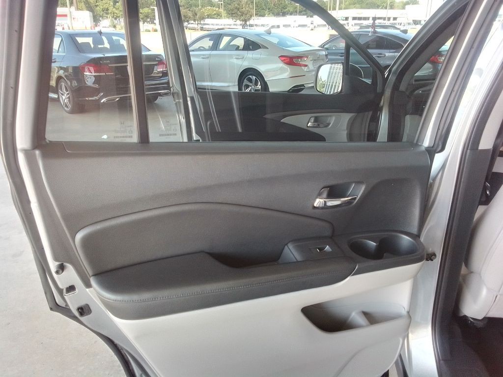 2016 Honda Pilot Image 24
