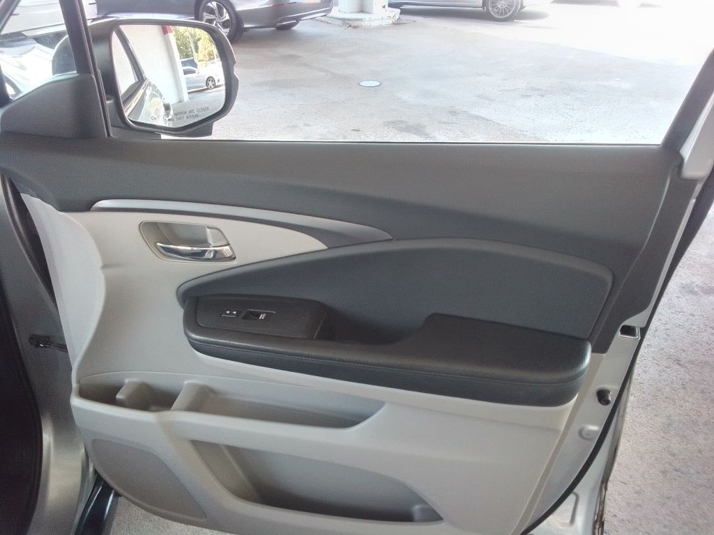 2016 Honda Pilot Image 25