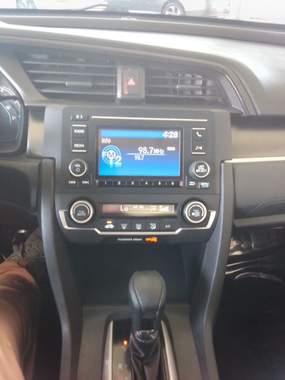 2019 Honda Civic Image 9