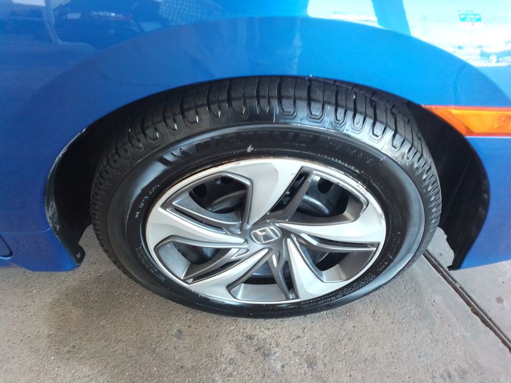 2019 Honda Civic Image 25