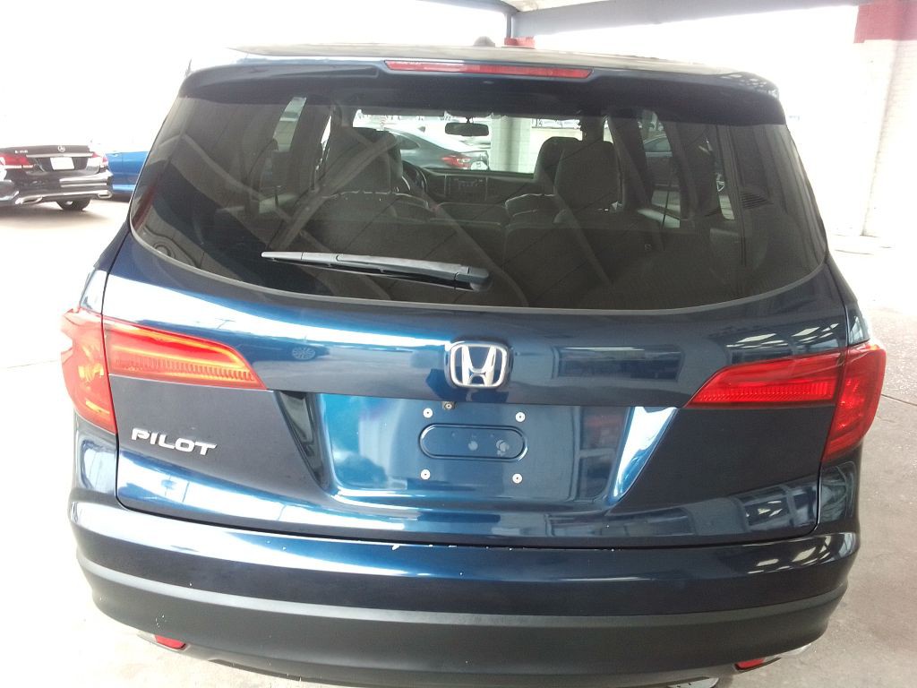 2017 Honda Pilot Image 6