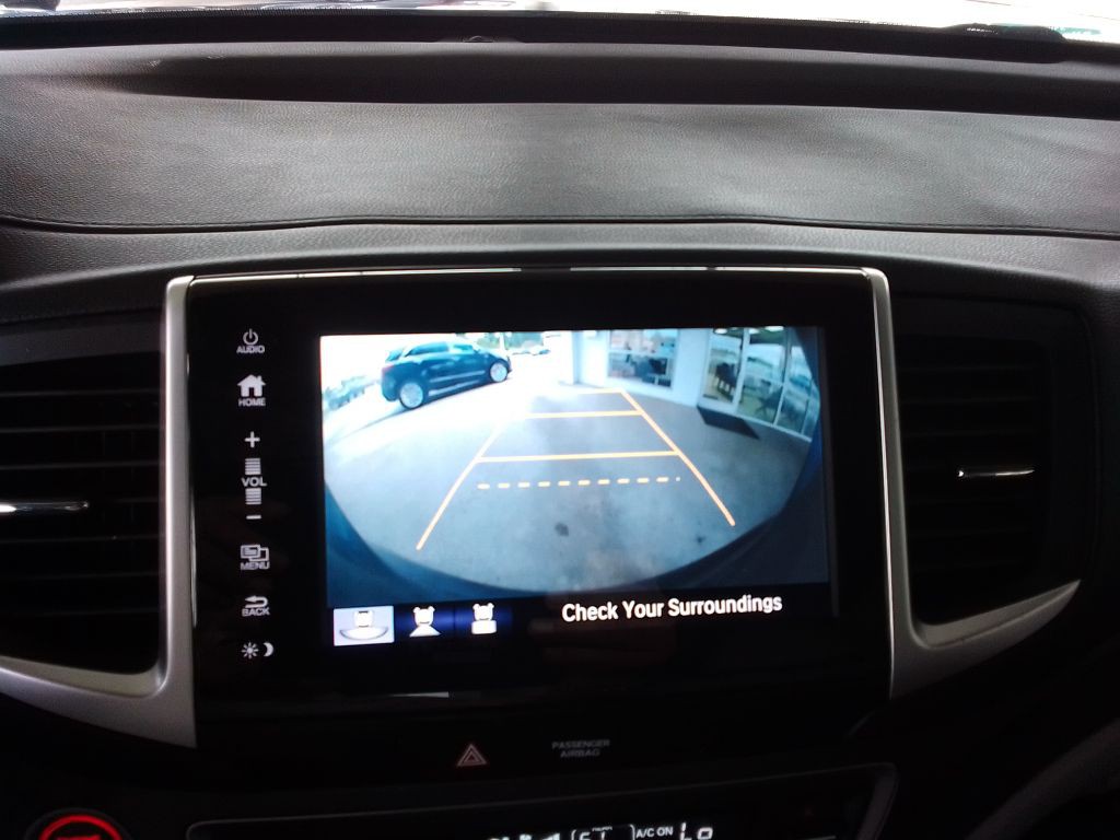 2017 Honda Pilot Image 9