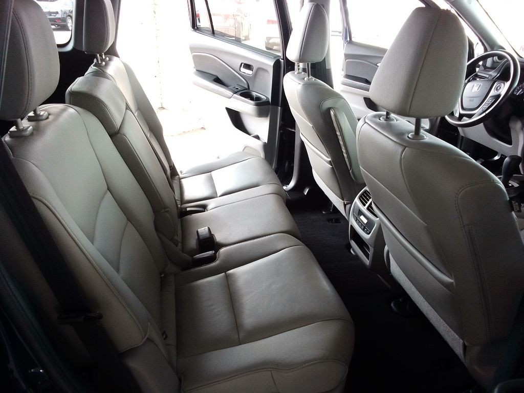 2017 Honda Pilot Image 22