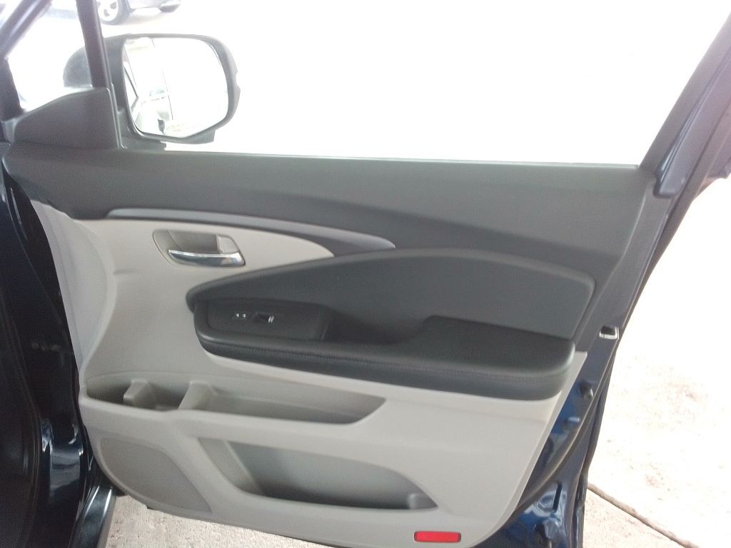 2017 Honda Pilot Image 27