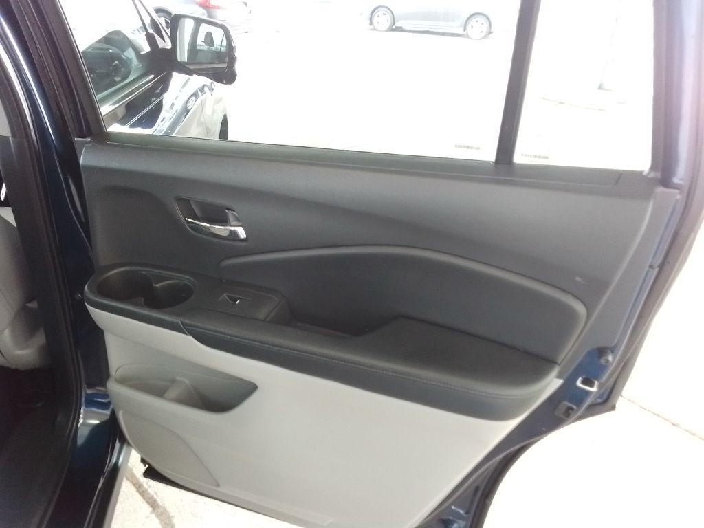 2017 Honda Pilot Image 28