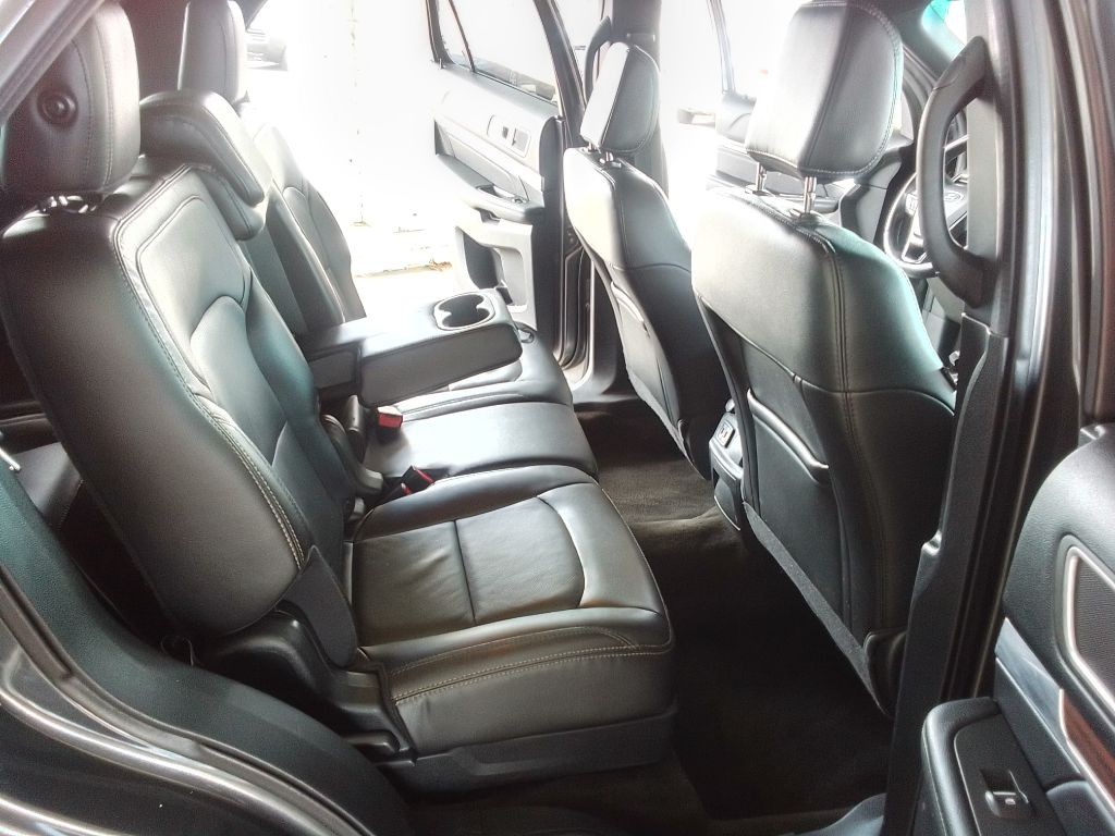 2018 Ford Explorer Image 18
