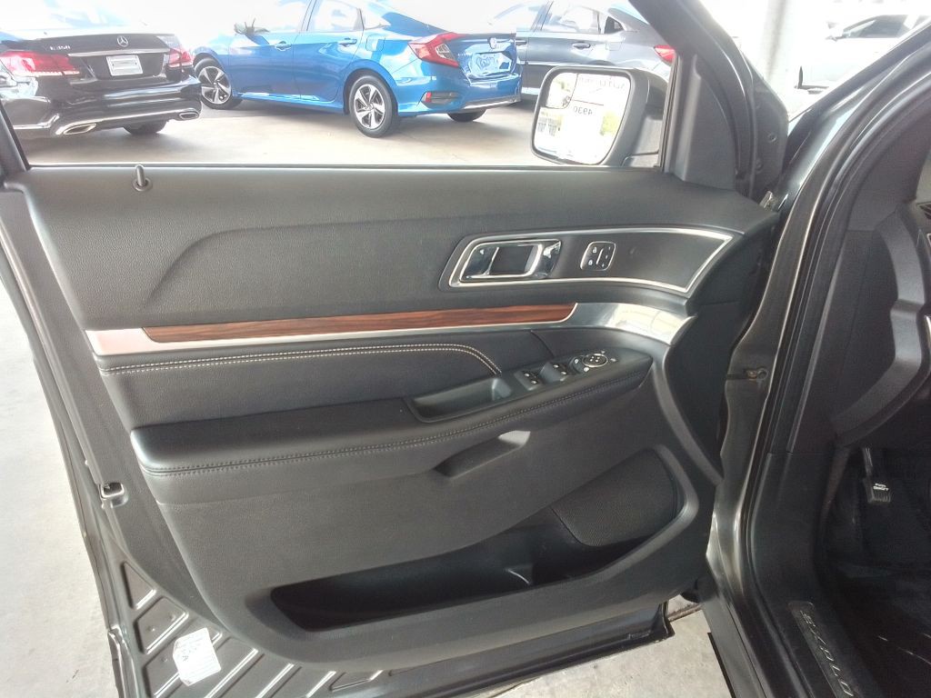2018 Ford Explorer Image 21