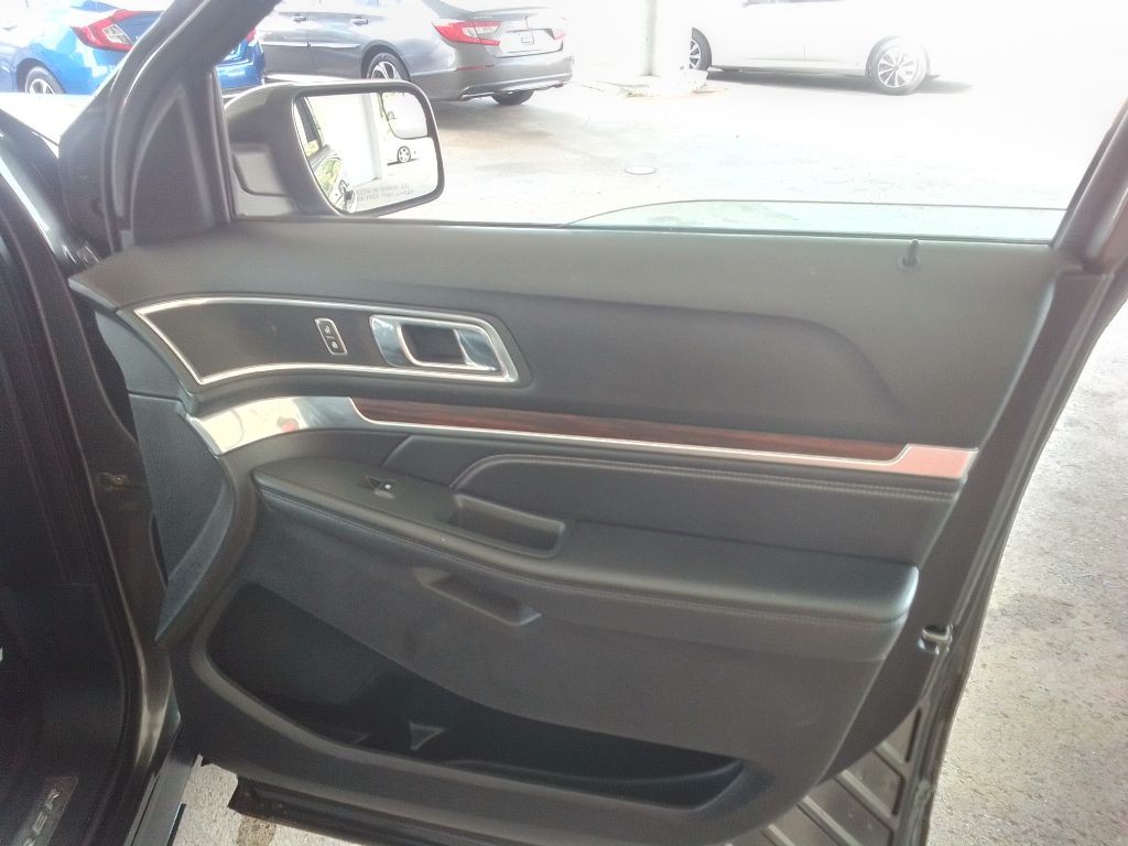 2018 Ford Explorer Image 23