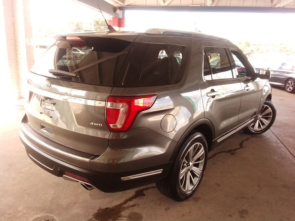 2018 Ford Explorer Image 5