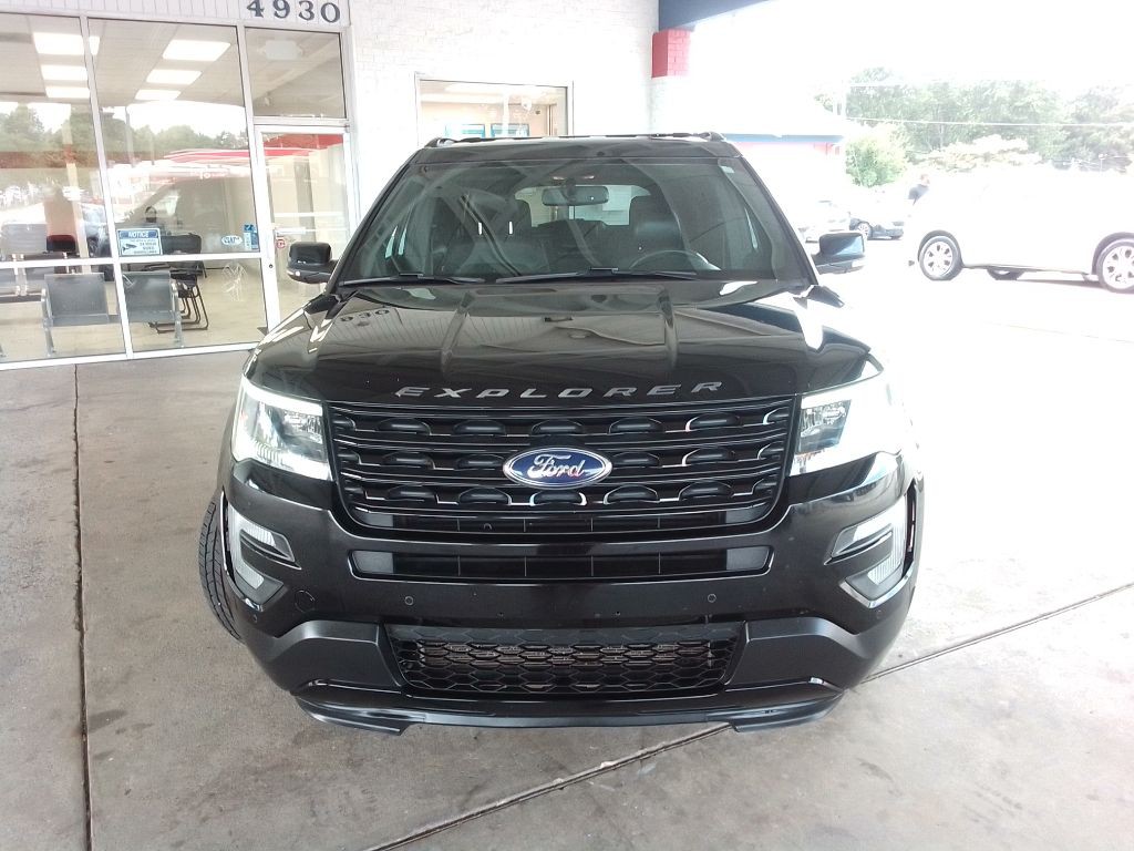 2017 Ford Explorer Image 3