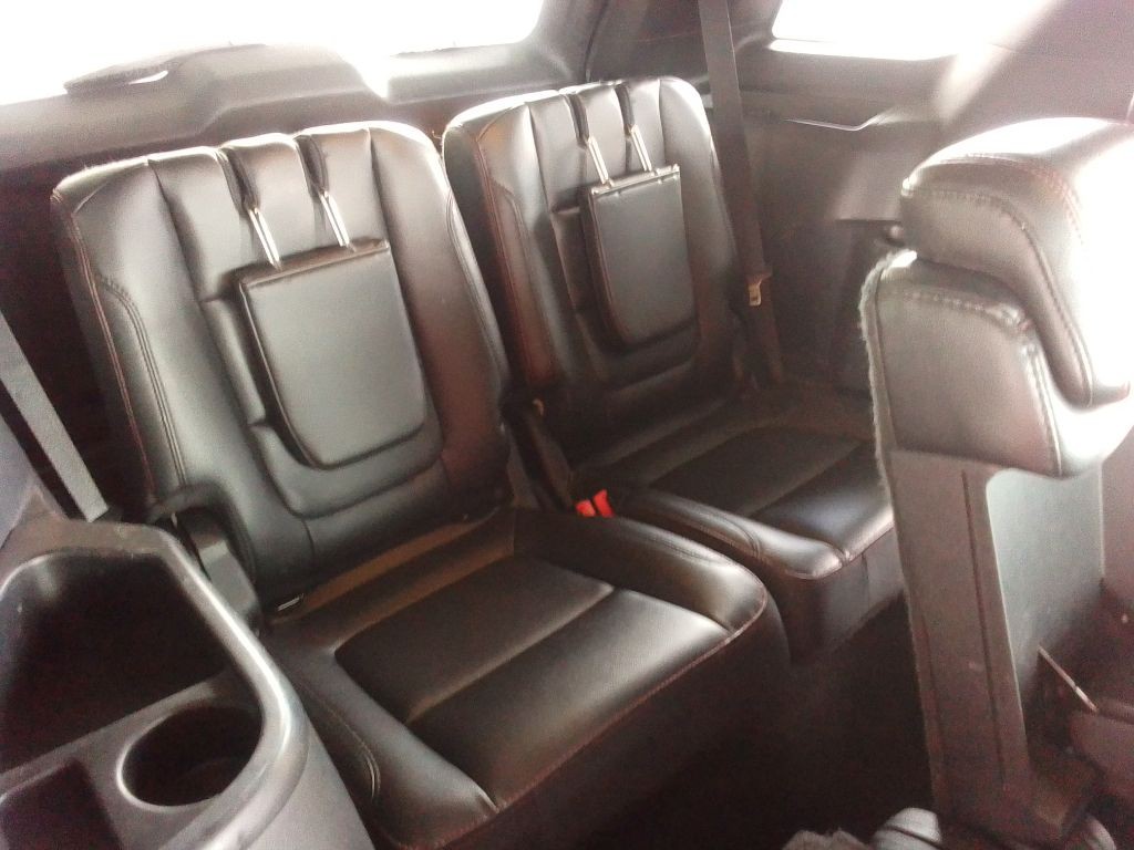 2017 Ford Explorer Image 17