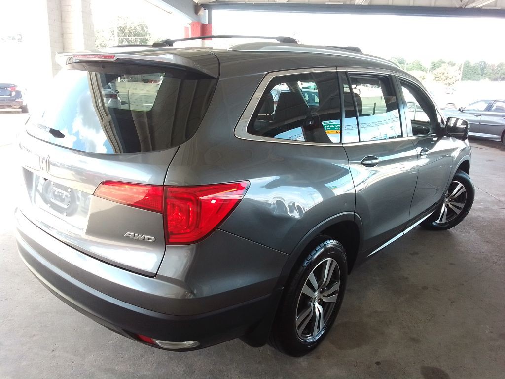 2017 Honda Pilot Image 5