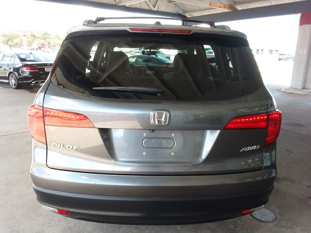 2017 Honda Pilot Image 6