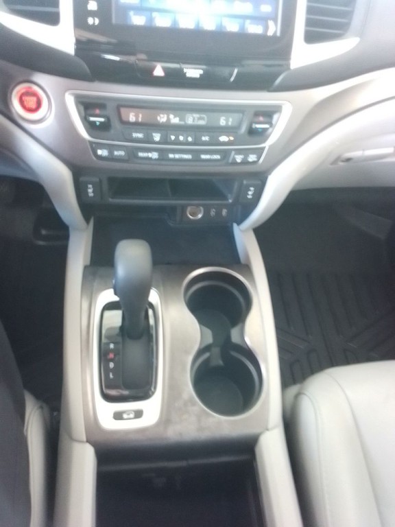 2017 Honda Pilot Image 13