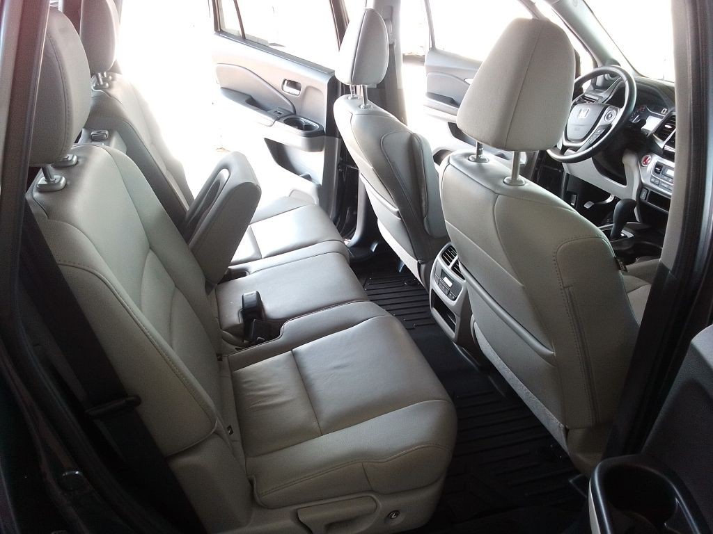 2017 Honda Pilot Image 24