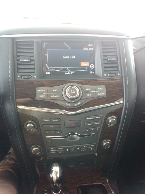 2019 Nissan Armada Image 9
