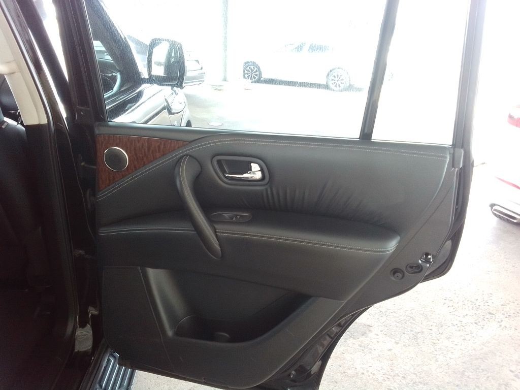2019 Nissan Armada Image 25