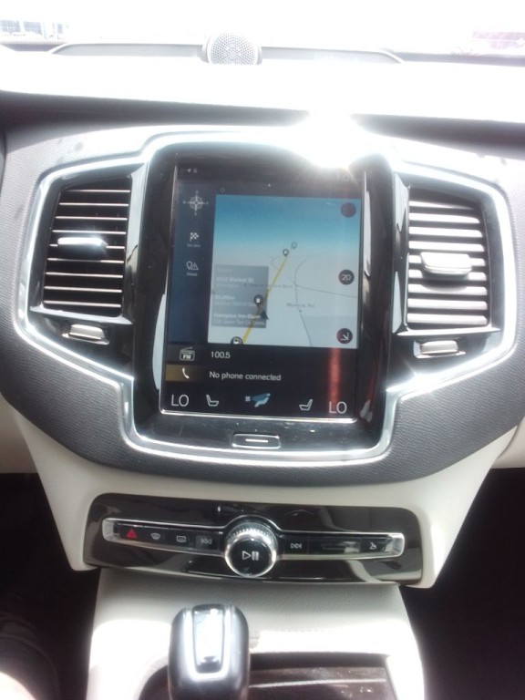2017 Volvo XC90 Image 10