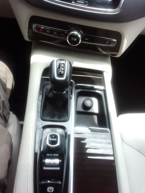 2017 Volvo XC90 Image 13