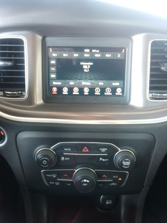 2021 Dodge Charger Image 9