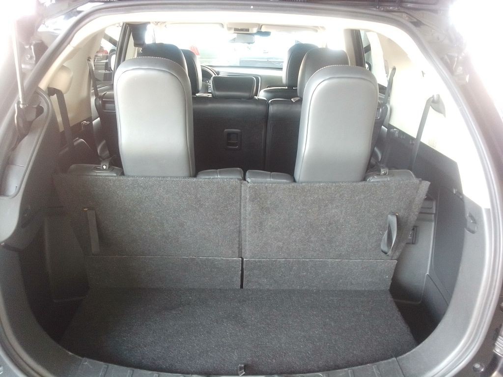 2020 Mitsubishi Outlander Image 21