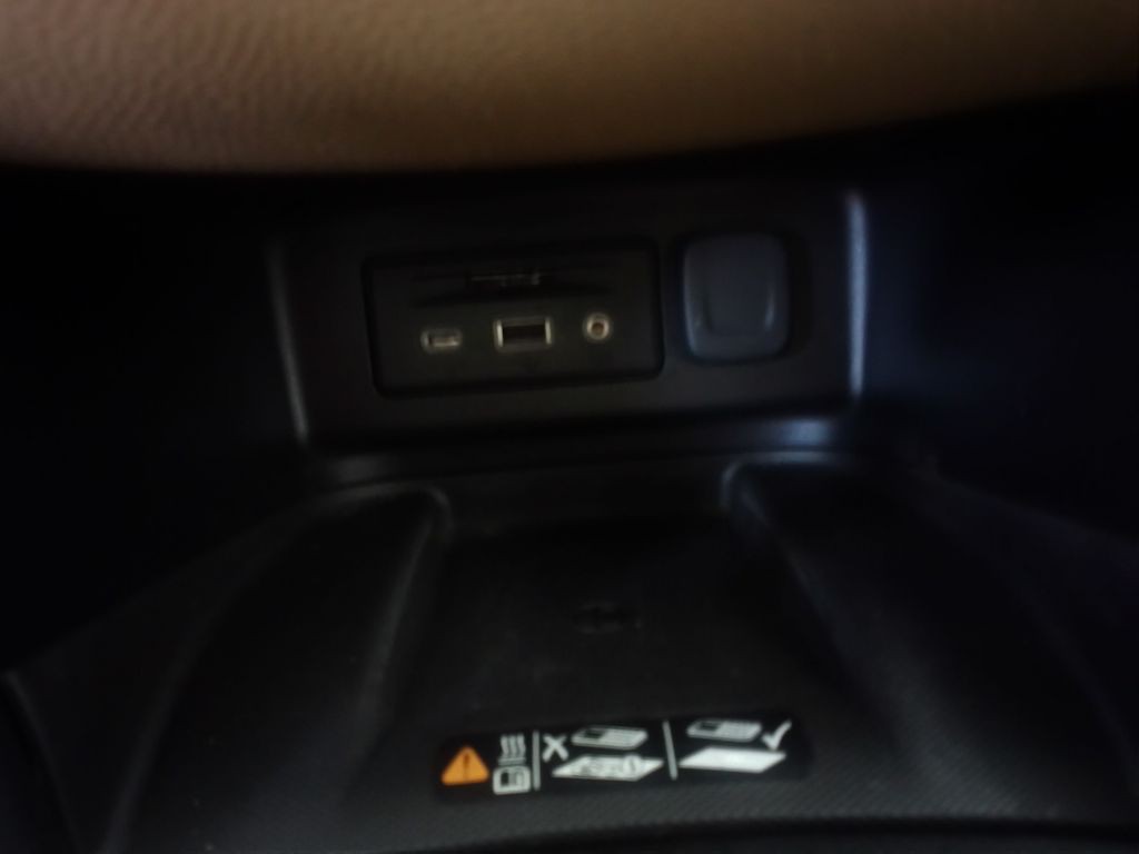 2019 Chevrolet Equinox Image 13