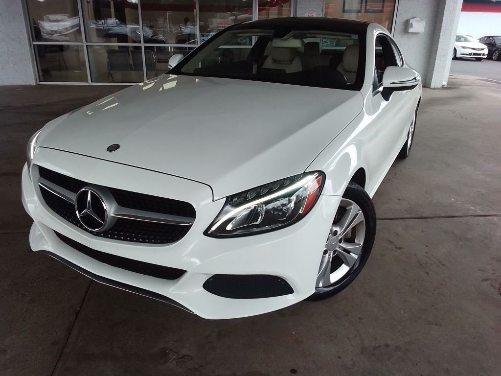 2017 Mercedes-Benz C-Class Image 1