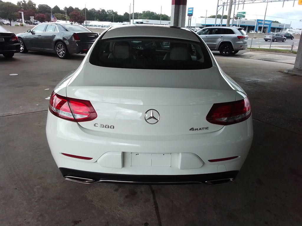 2017 Mercedes-Benz C-Class Image 6