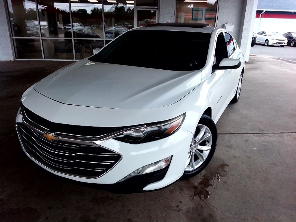 2022 Chevrolet Malibu Image 1