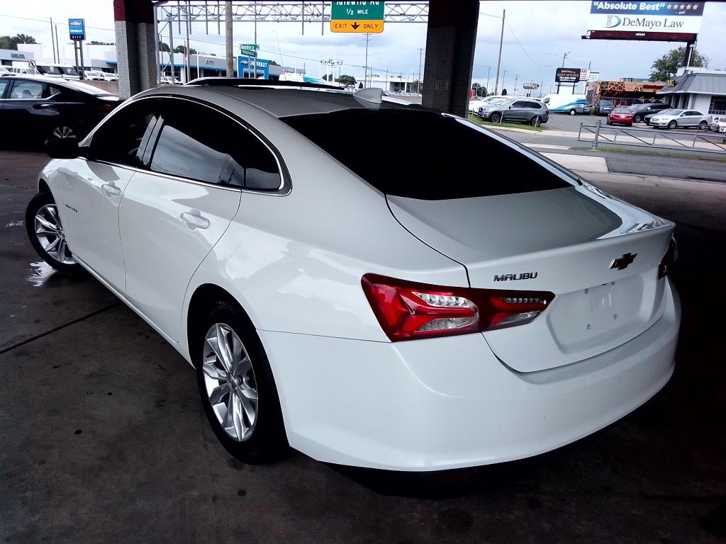 2022 Chevrolet Malibu Image 4