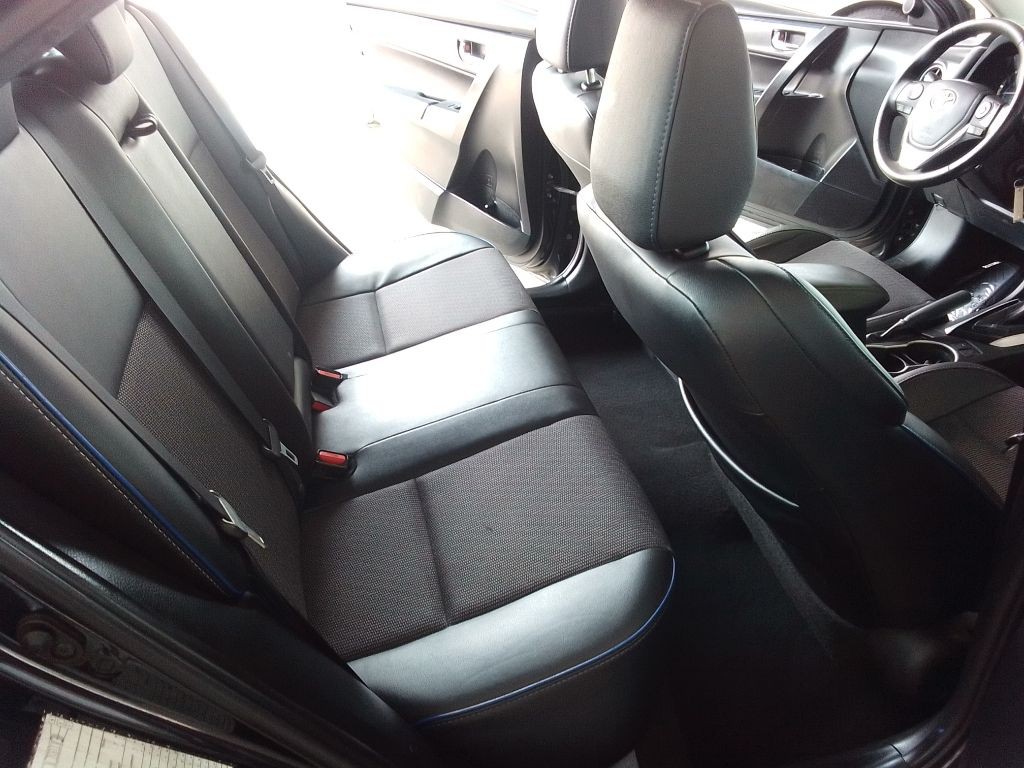 2017 Toyota Corolla Image 16