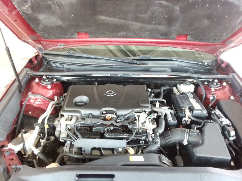 2018 Toyota Camry Image 21