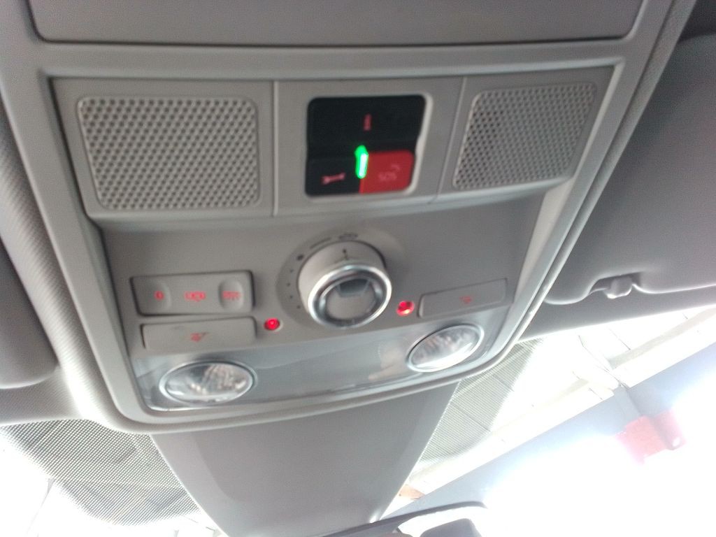 2021 Volkswagen Passat Image 9