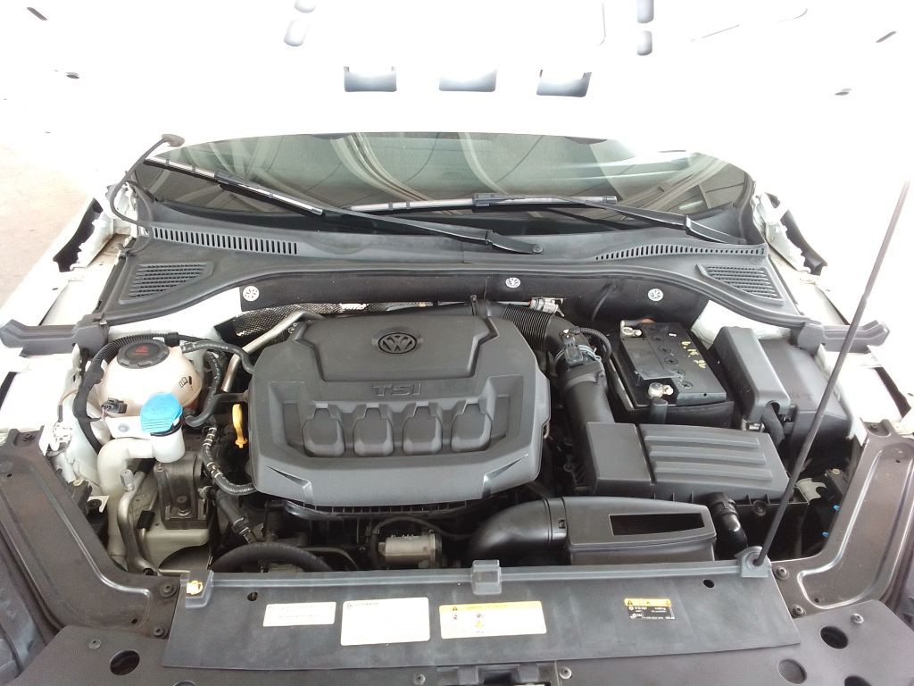 2021 Volkswagen Passat Image 25