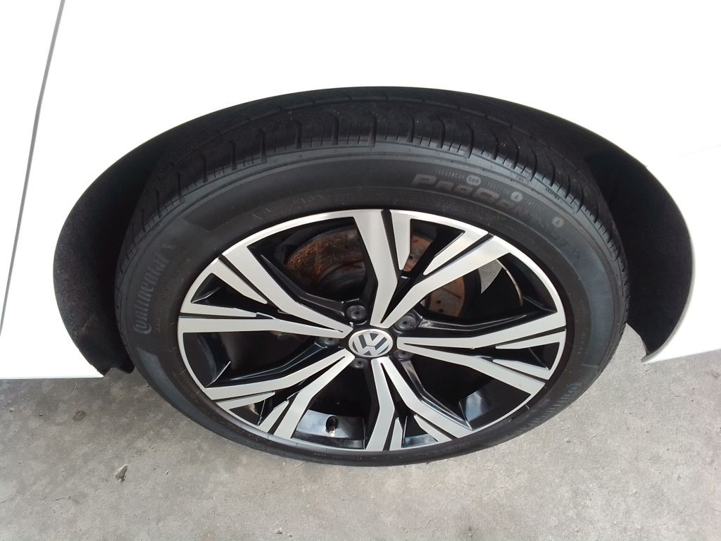 2021 Volkswagen Passat Image 28