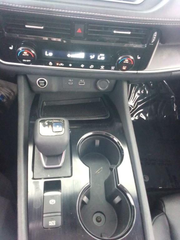 2021 Nissan Rogue Image 11