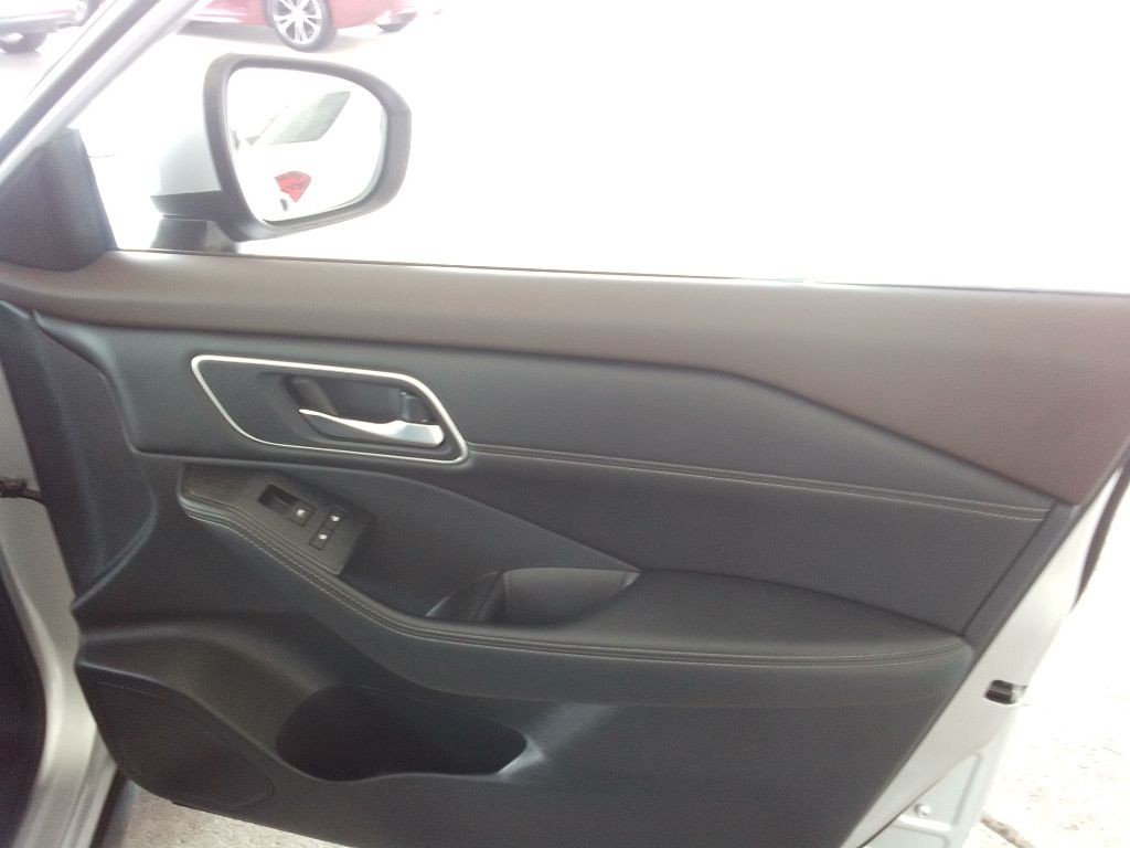 2021 Nissan Rogue Image 23