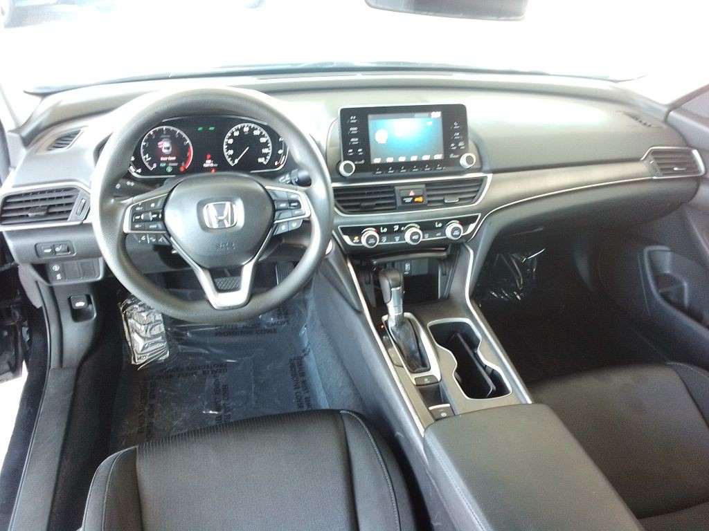 2019 Honda Accord Image 7