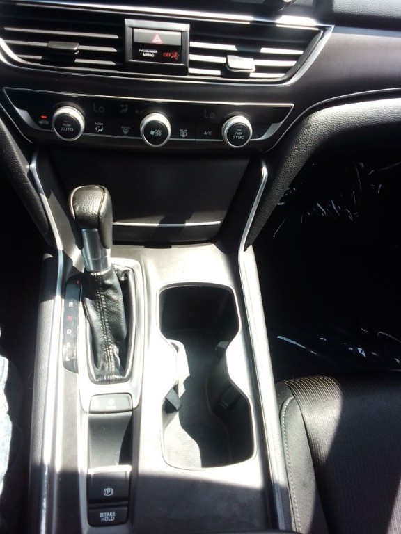 2019 Honda Accord Image 11