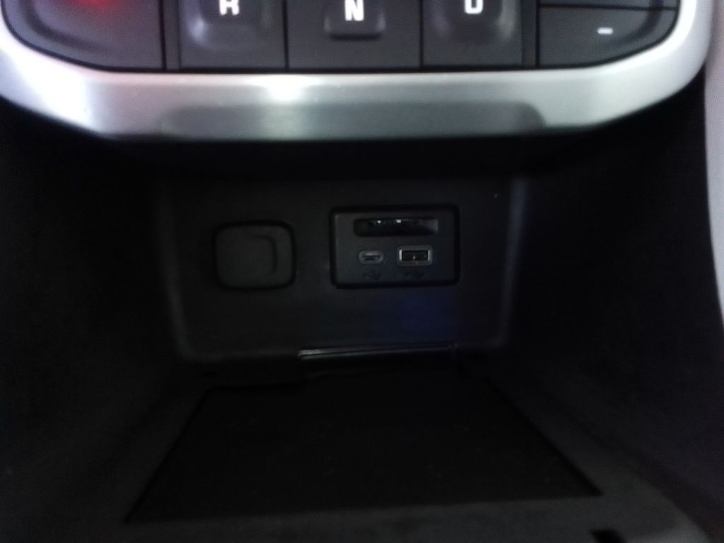 2020 GMC Acadia Image 15