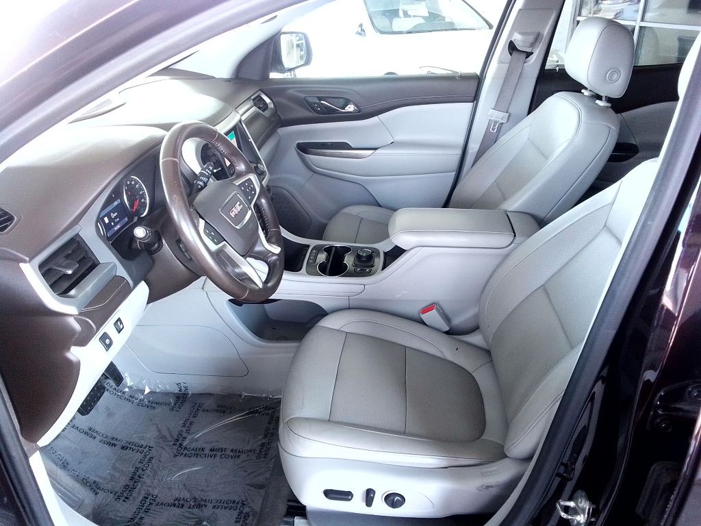 2020 GMC Acadia Image 17