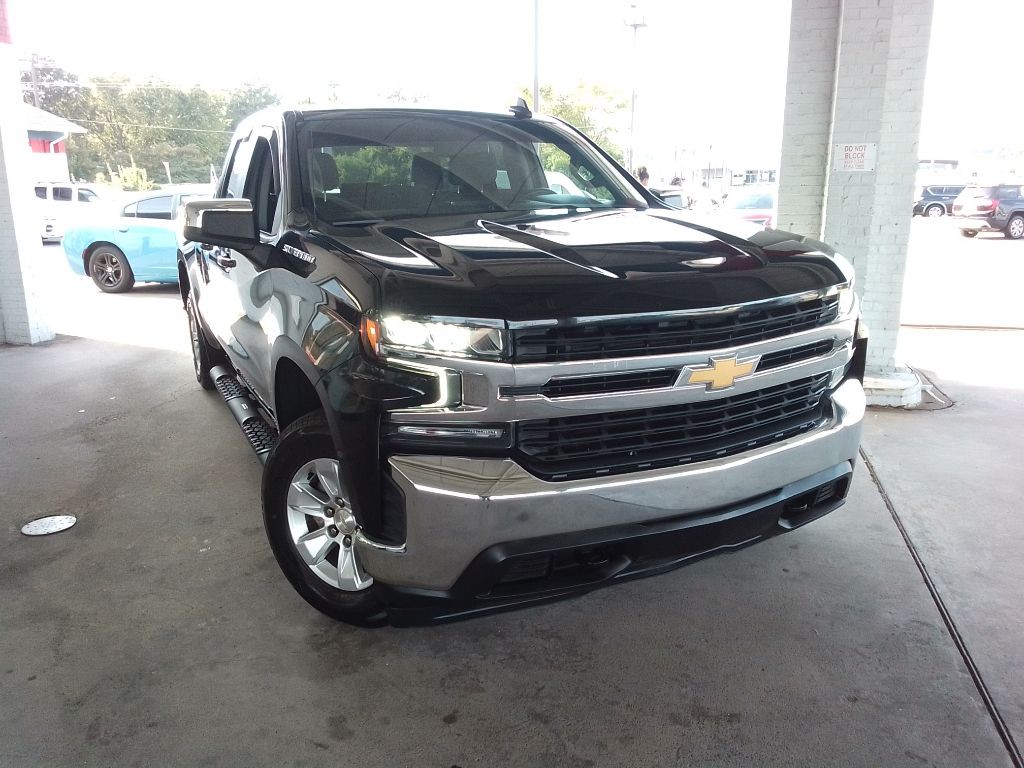 2021 Chevrolet Silverado 1500 Image 2