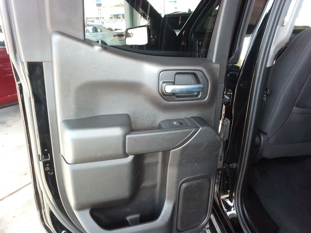 2021 Chevrolet Silverado 1500 Image 23