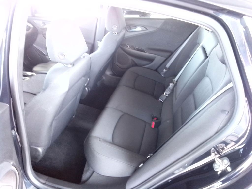 2023 Chevrolet Malibu Image 13