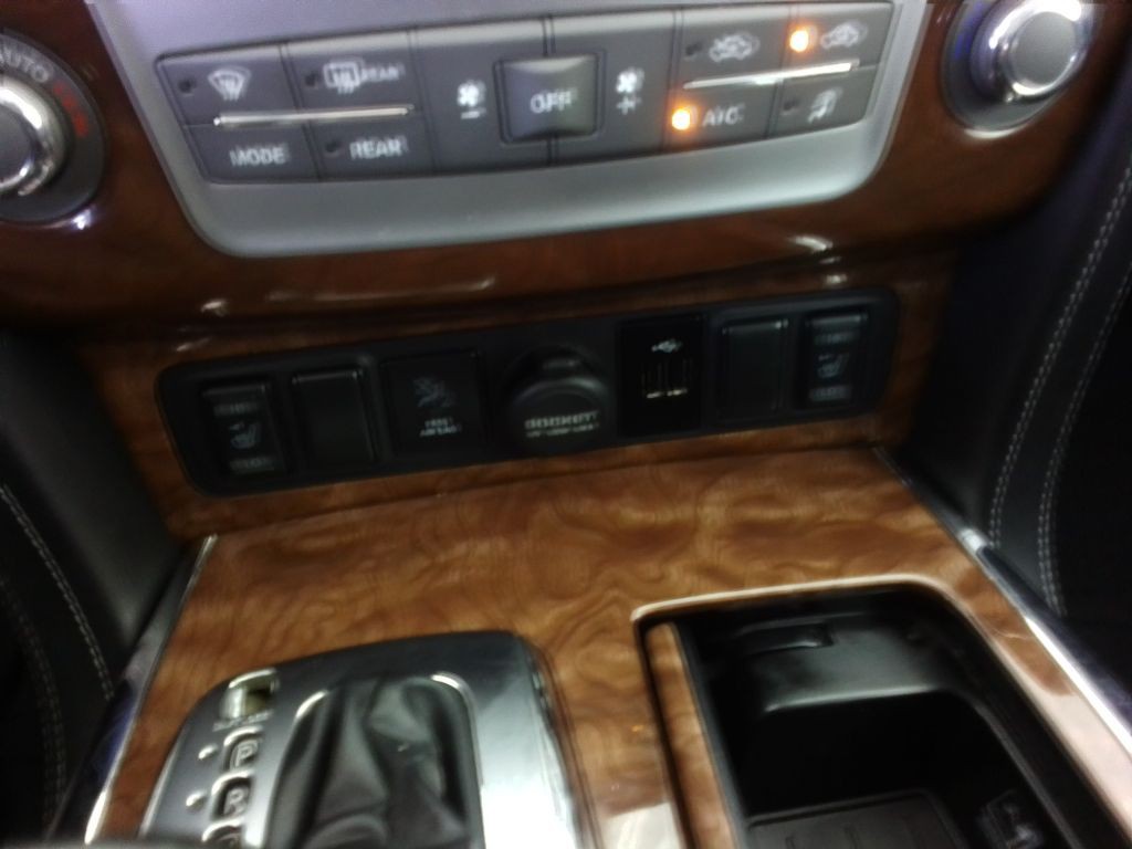 2019 INFINITI QX80 Image 16