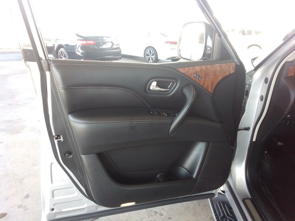 2019 INFINITI QX80 Image 27