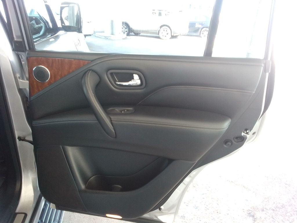2019 INFINITI QX80 Image 30