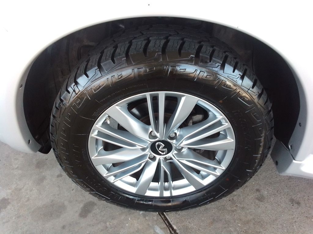 2019 INFINITI QX80 Image 32